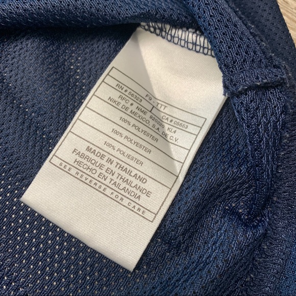 VINTAGE Nike Jersey Little Swoosh Travis Scott - Picture 5 of 8